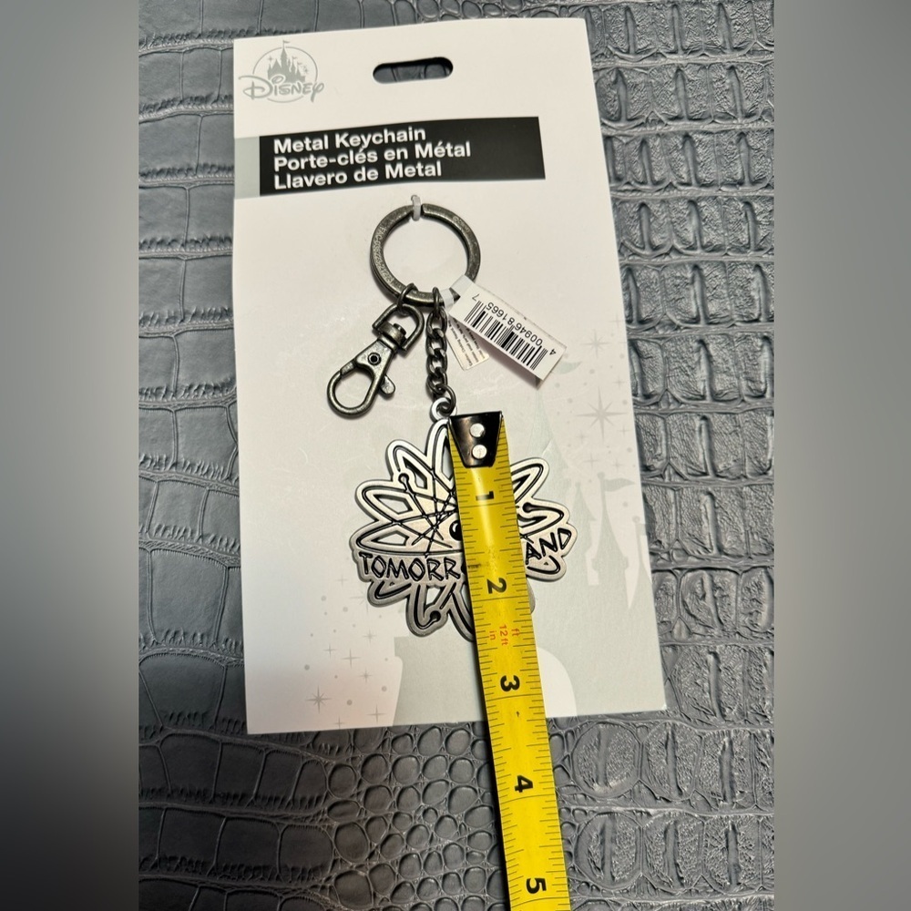 Disney Parks Magic Kingdom Tomorrowland Atom Metal Keychain Purse Charm Bag Clip - Picture 3 of 4